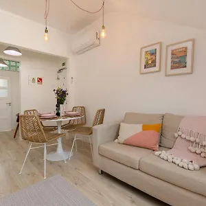  Apartamento New Bright And Cozy In Graca